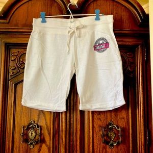 NWT Feathers summer short